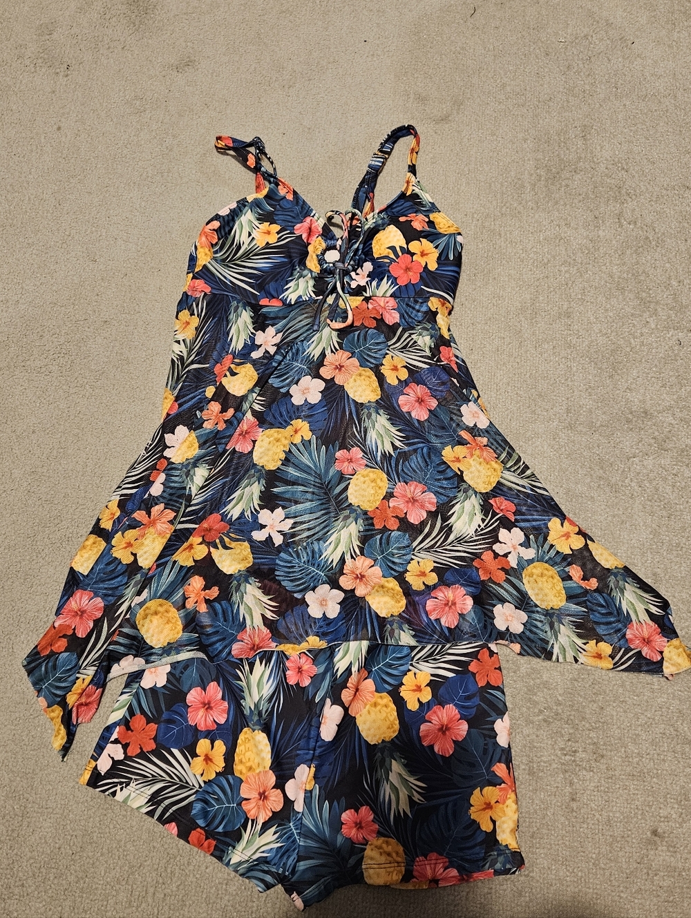Two piece tankini swimdress with tummy control boyshorts. Size Small